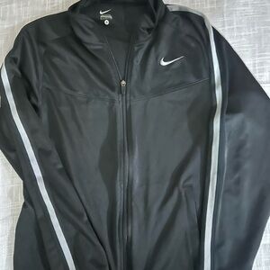 Nike Men's Black and Gray Windbreaker